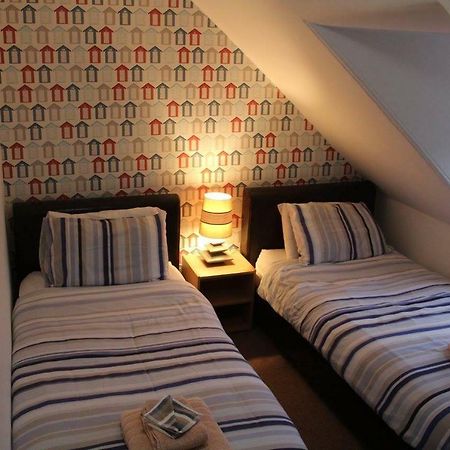 Islay Frigate Hotel Tarbert  Bagian luar foto