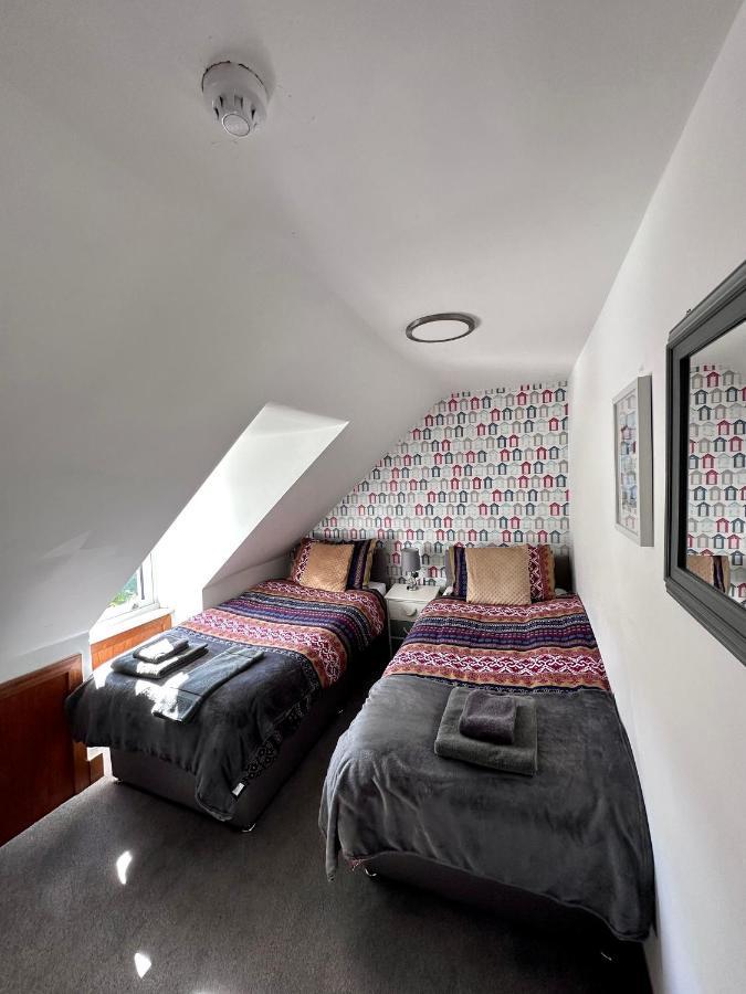 Islay Frigate Hotel Tarbert  Bagian luar foto