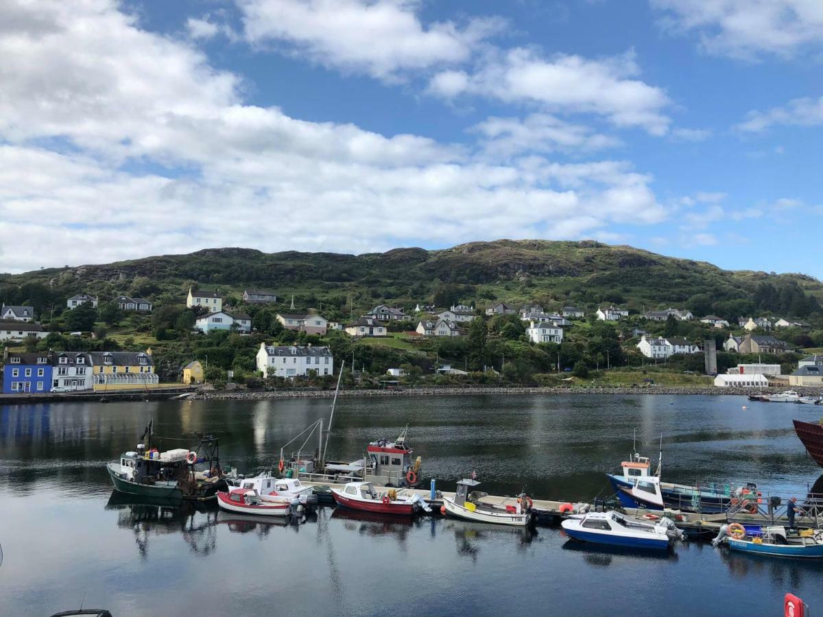 Islay Frigate Hotel Tarbert  Bagian luar foto